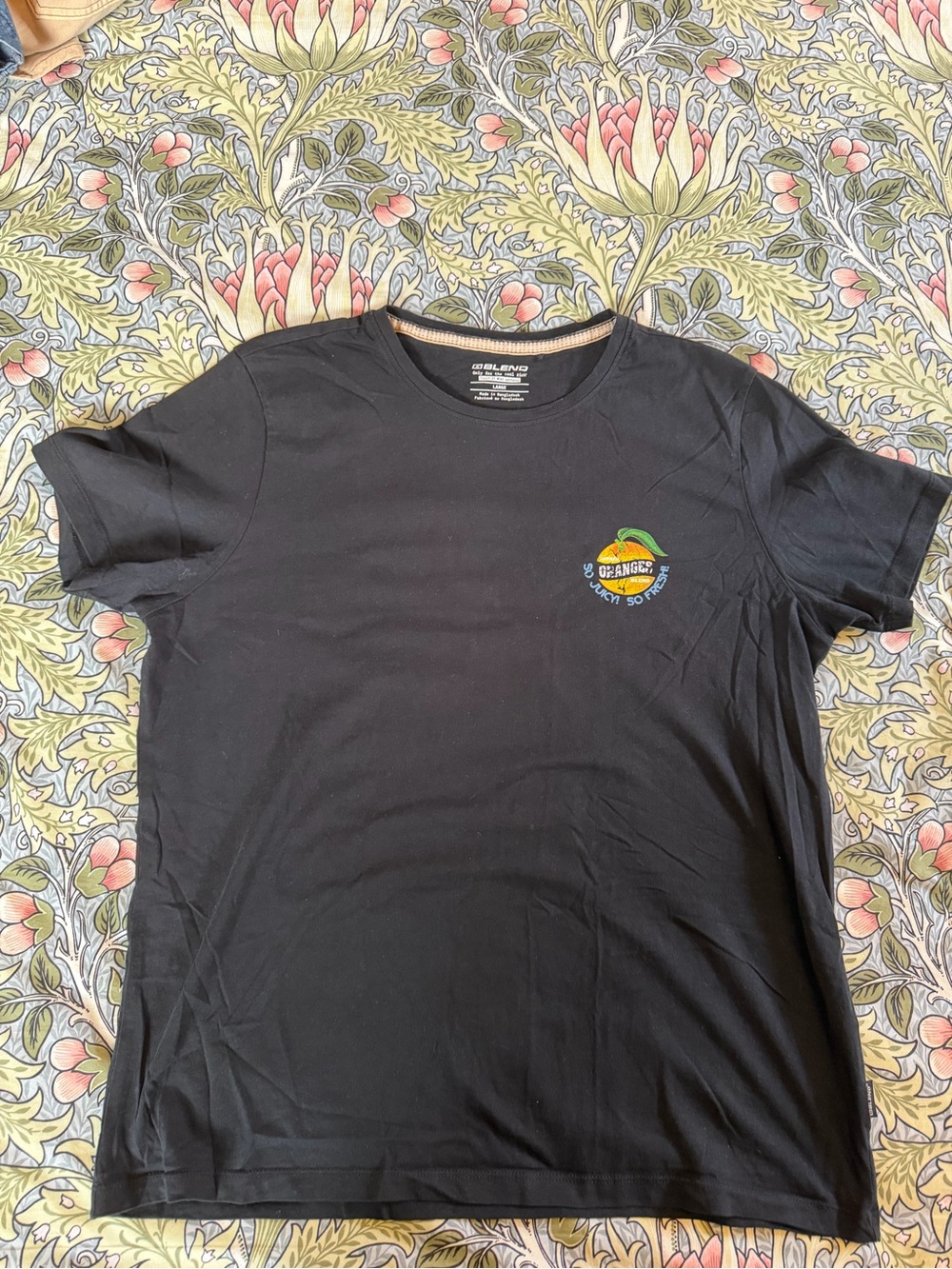 Blend Men’s Black Graphic Tee with Small Orange Patch Large